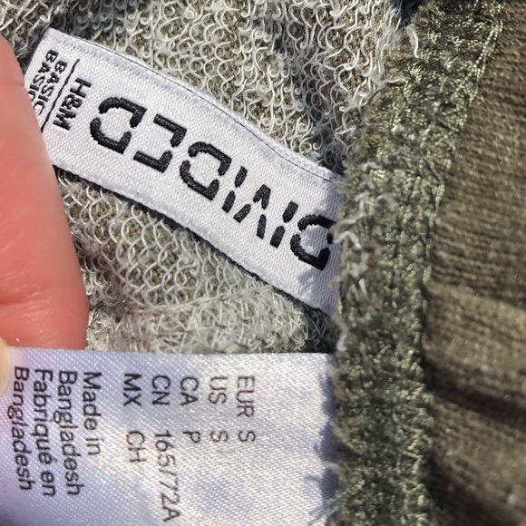 *FREE WITH PURCHASE* H&M shorts - Picture 2 of 3